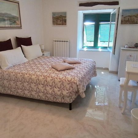Anita B&B Uscio ภายนอก รูปภาพ