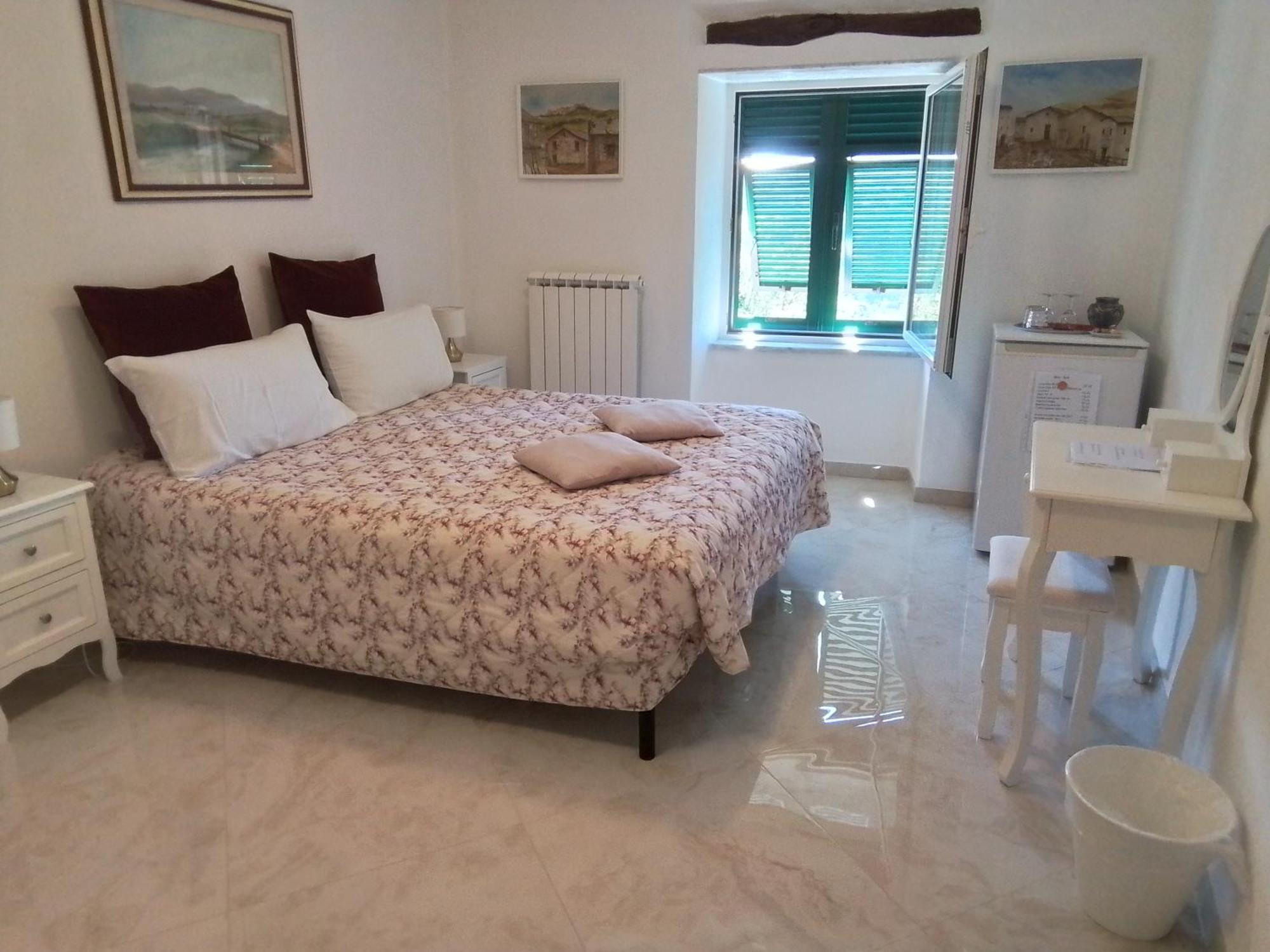 Anita B&B Uscio ภายนอก รูปภาพ